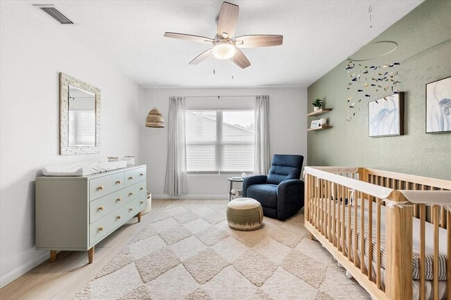 Building Photo - 8848 Sunlit Cove Dr NE