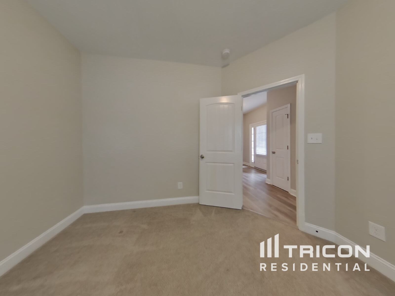 Building Photo - 124 Kings Crossing Ct