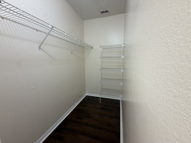 Building Photo - 1074 Universal Rest Pl