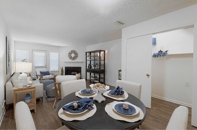 Lakeside 2BR/1.5 Bath TH - The Landings at Northcross