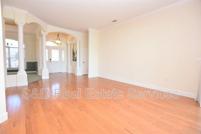 Building Photo - 4435 Winding Oaks Cir