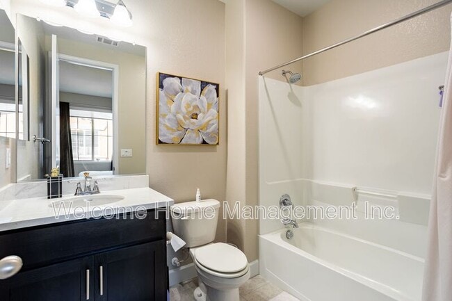 Building Photo - 1828 Enclave Pl