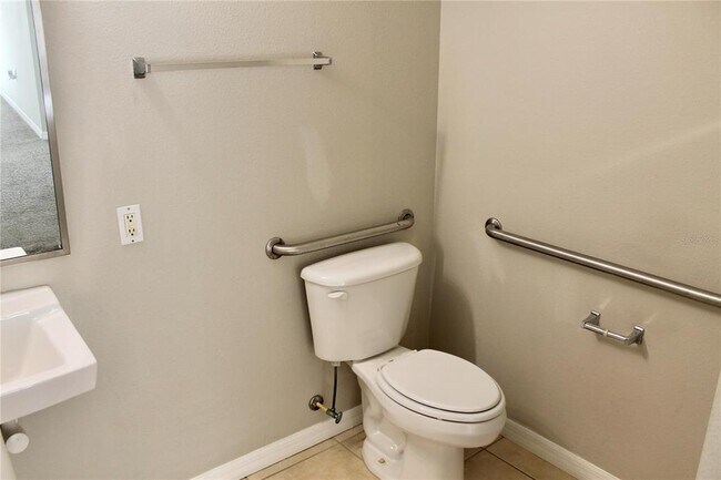 Building Photo - 2780 Club Cortile Cir