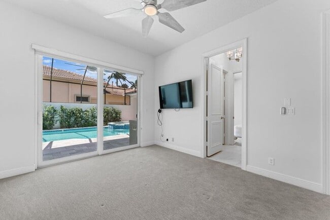 Building Photo - 128 Abondance Dr