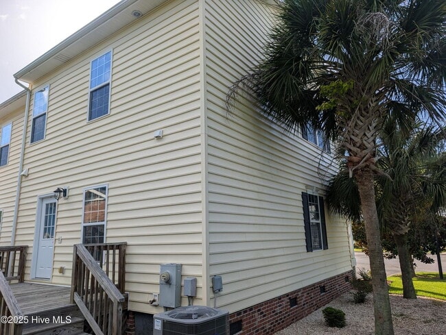 Building Photo - 3 Sloop St