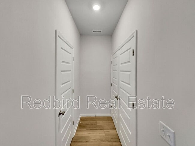 Building Photo - 1611 Manuka Ln