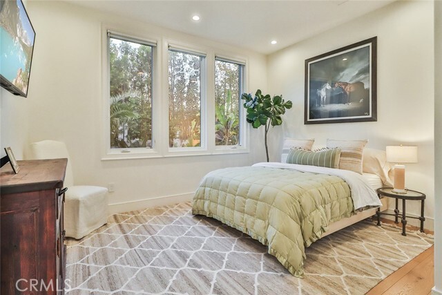 Building Photo - 5041 Palomar Dr
