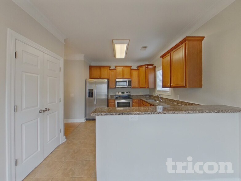 Building Photo - 167 Tanners Mill Rd