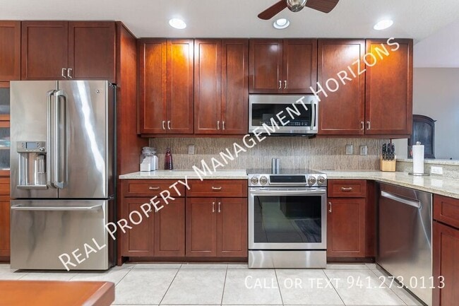 Building Photo - 6646 7th Ave Cir W