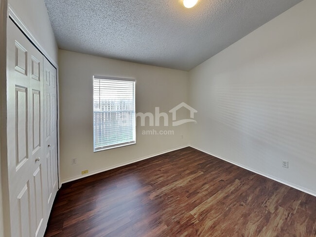 Building Photo - 957 Islander Ave