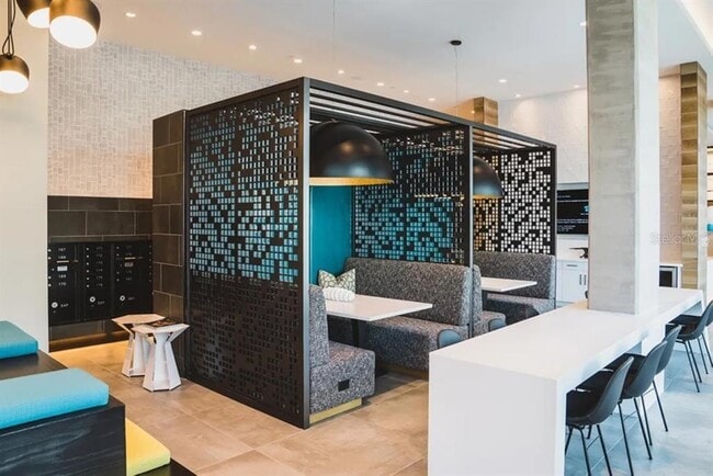 Building Photo - 503 Chatham Ave