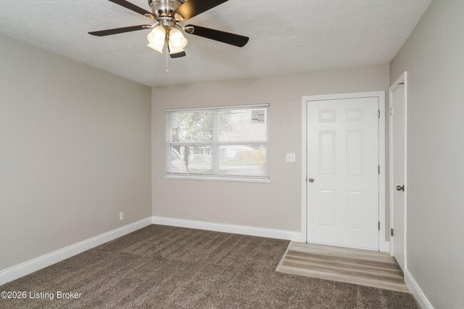 Building Photo - 9613 El Prado St