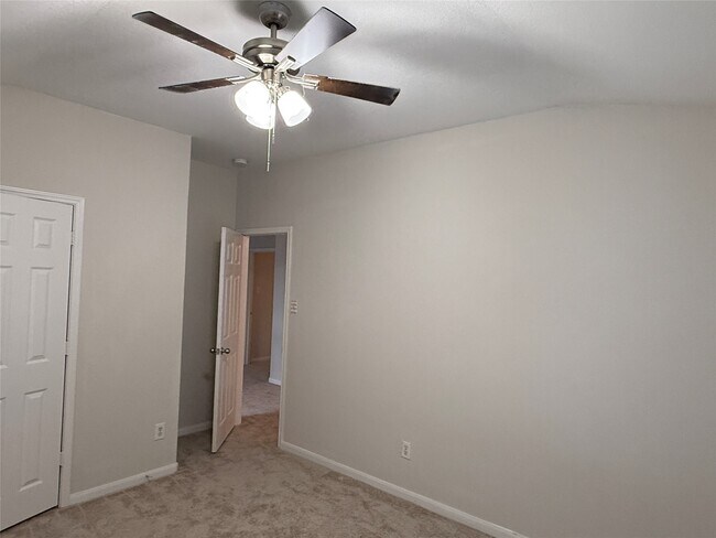 Building Photo - 21315 Bella Mountain Dr