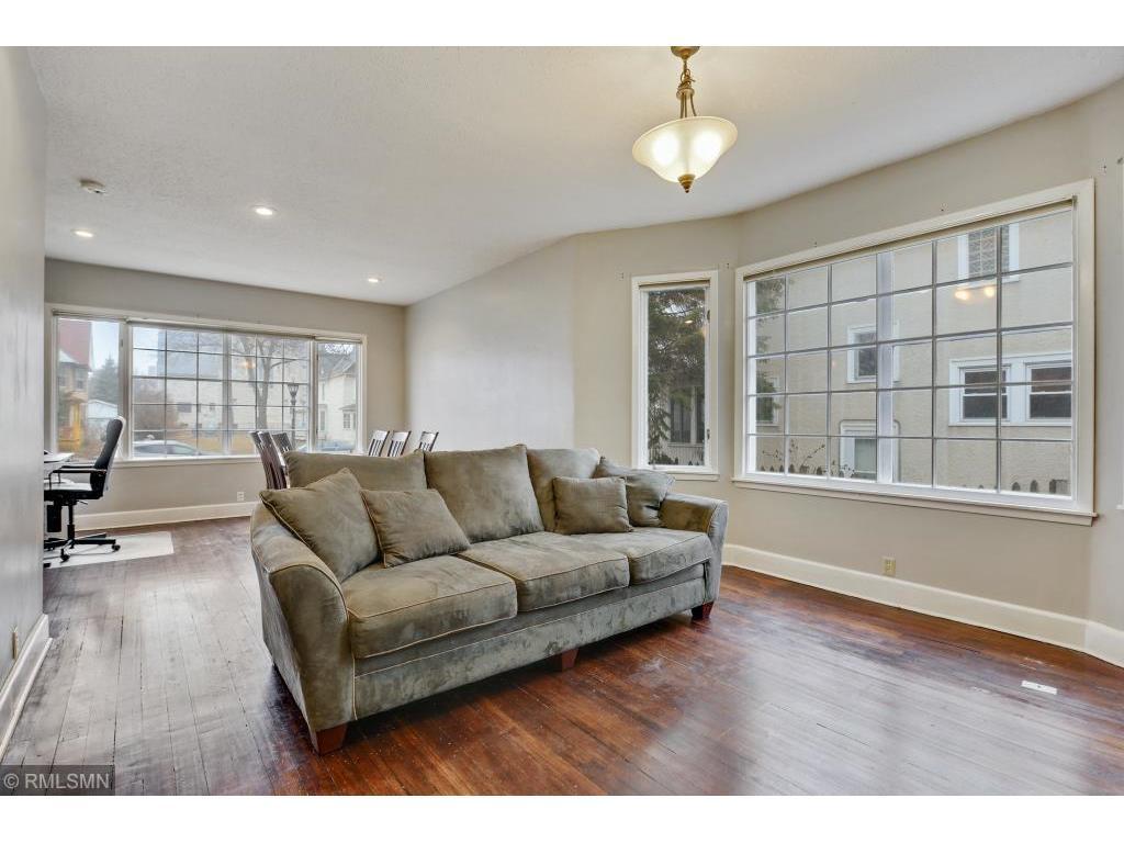Building Photo - 1522 Minnehaha Ave W