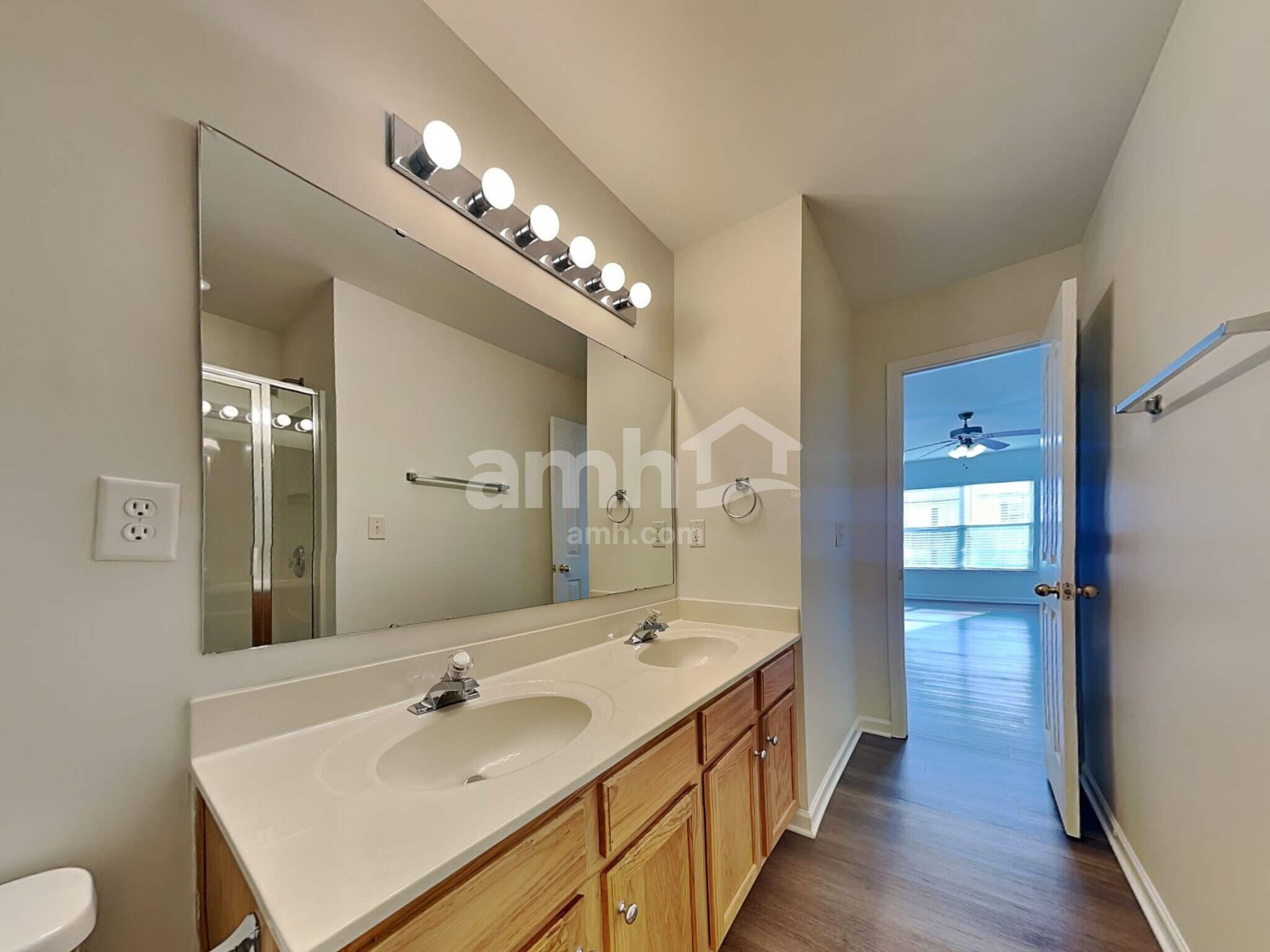 Building Photo - 8523 Greenware Trl