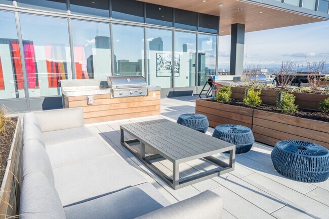 Building Photo - 2Bd/2Ba Seattle Condo
