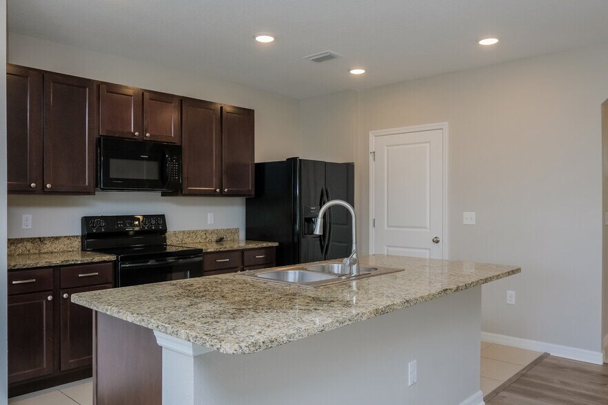 Building Photo - 14133 Arbor Pines Dr