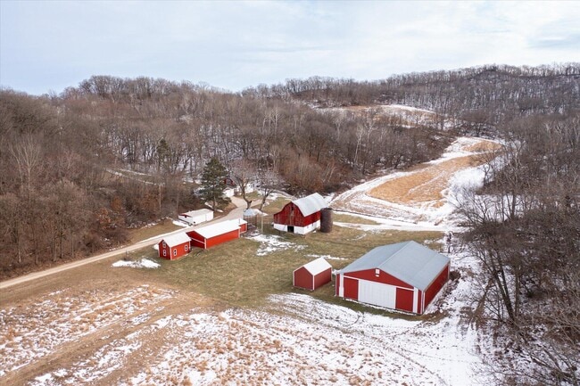 Building Photo - W14242 Hein Ln