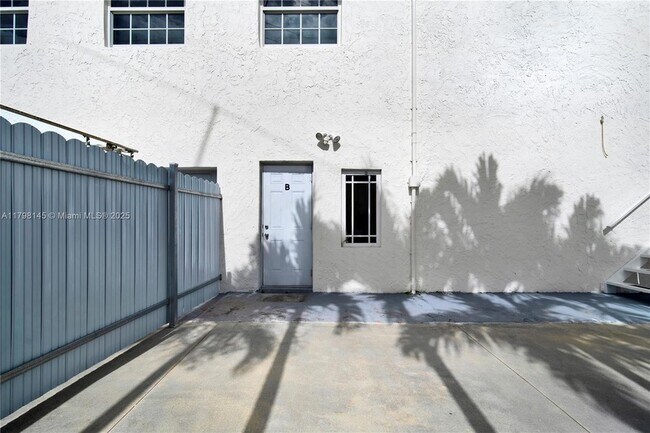 Building Photo - 10410 NW 28th Ave