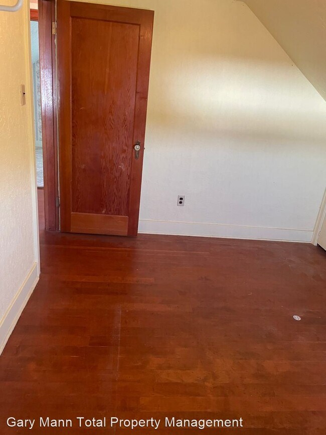 Building Photo - 4 br, 2 bath House - 50 Fir ST S