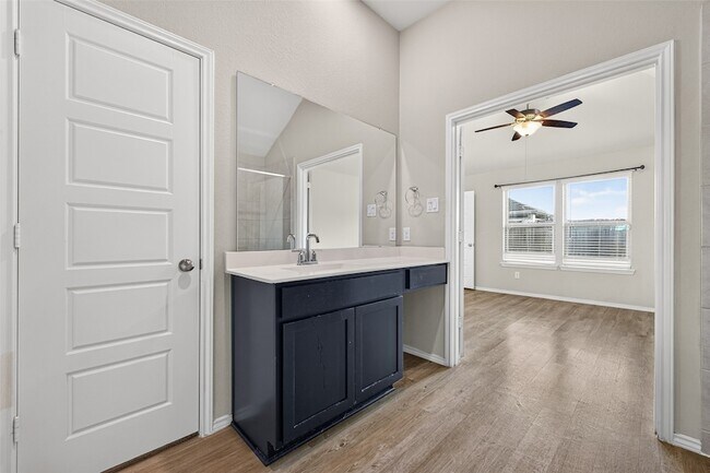 Building Photo - 6747 Scarlet Sagebrush St