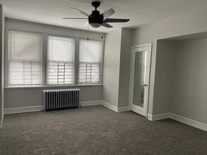 Building Photo - 4123 E Roosevelt Blvd