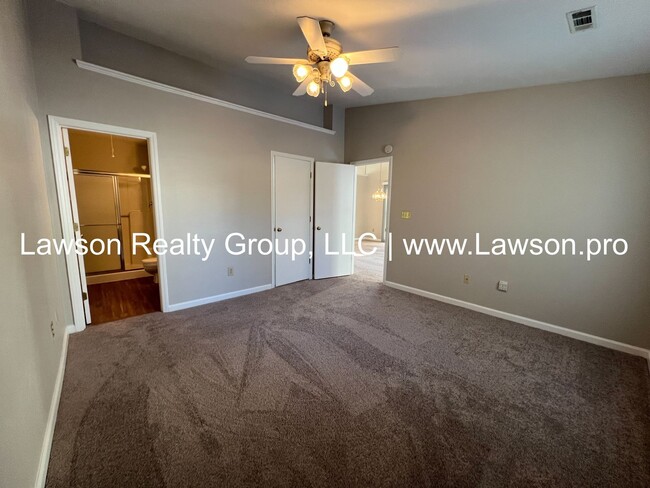 Building Photo - One Level Living in Convenient Roanoke Loc...