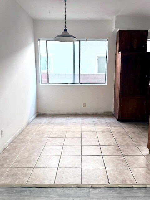 Building Photo - 4459 W 129th St