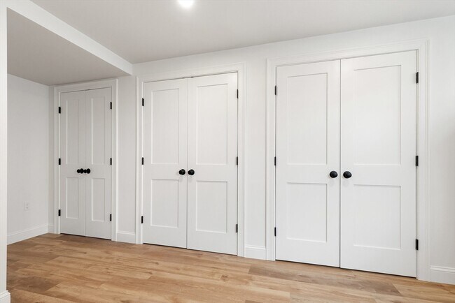 Building Photo - 32 Beacon St