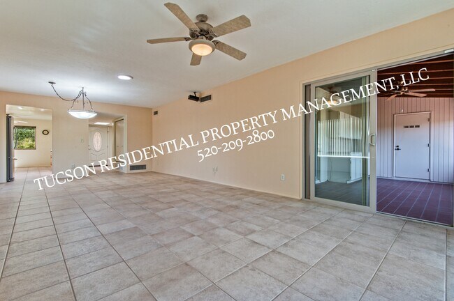 Building Photo - 5084 N Camino Del Lazo