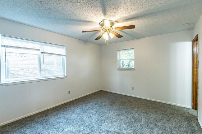 Building Photo - 5506 37th St