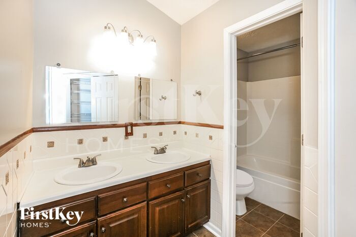 Building Photo - 5382 Rippling Brook Way