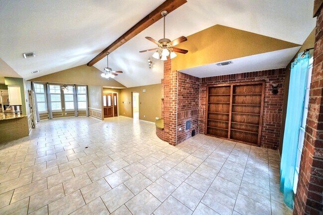 Building Photo - Executive Home in Greenshire with Luxurious Updates and Spacious Outdoor Living - Agent Commissio...