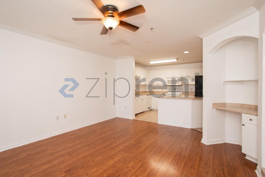 Building Photo - 3591 Kernan Blvd S