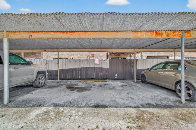 Building Photo - 600 S Allen-Genoa Rd