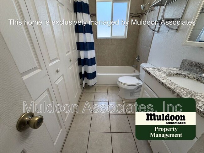 Building Photo - 4430 Drummond Cir