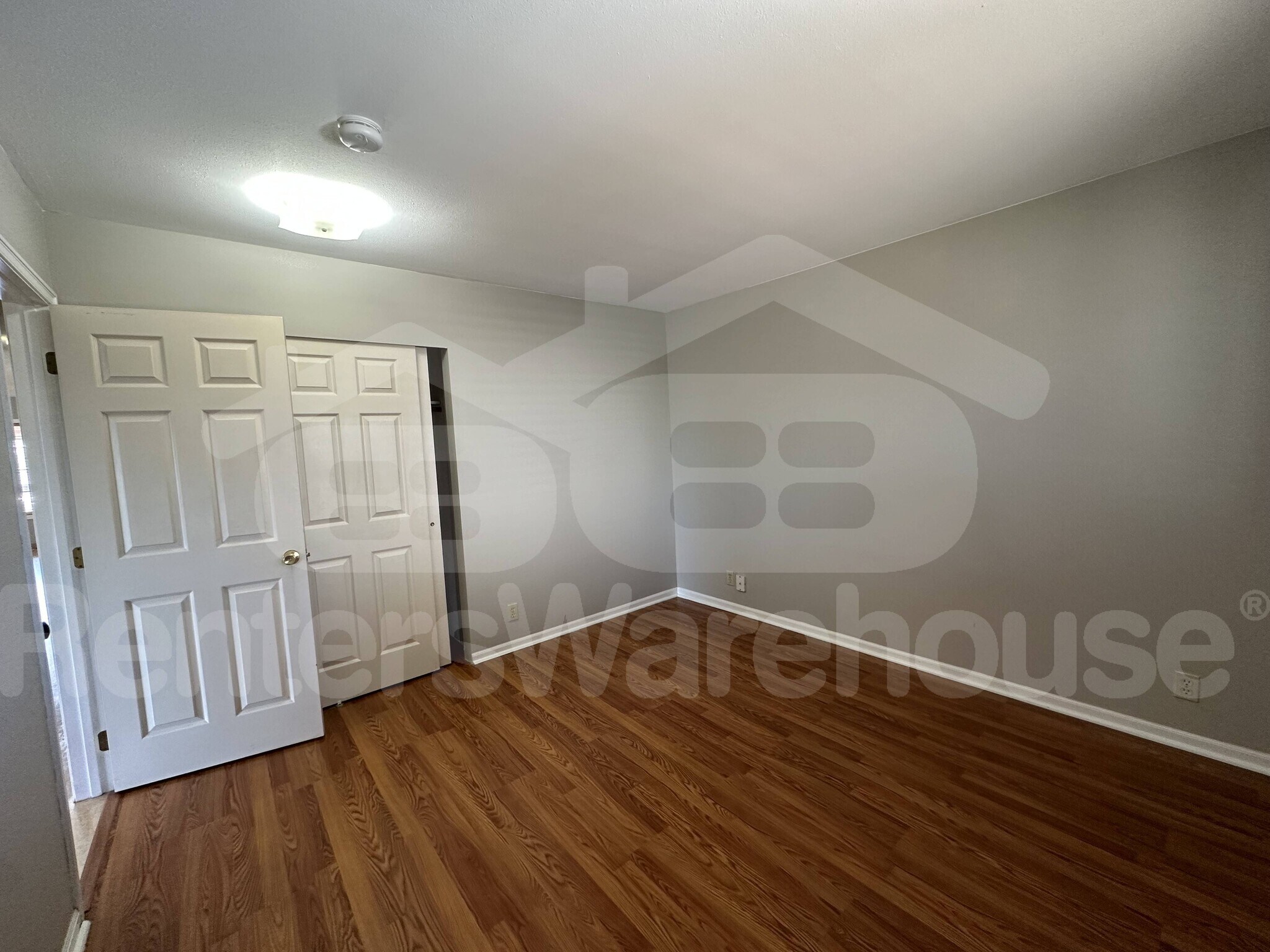 Building Photo - 3314 Holly Terrace S