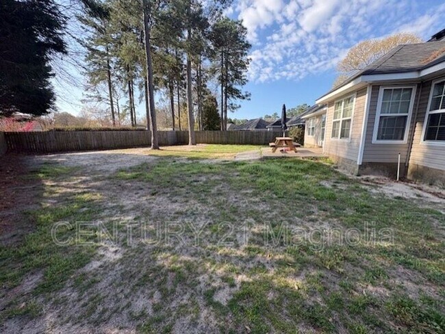 Building Photo - 338 Old Walnut Branch