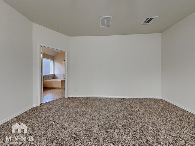 Building Photo - 4916 Meadow Falls Dr