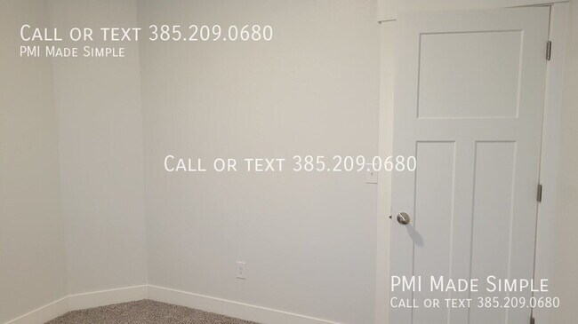 Building Photo - Gorgeous Top Floor Condo! Great Views!
