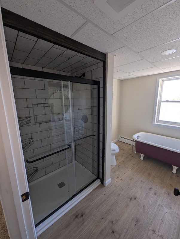 Building Photo - 228 N School St