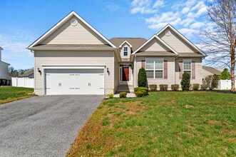 Building Photo - 609 Olde Field Dr