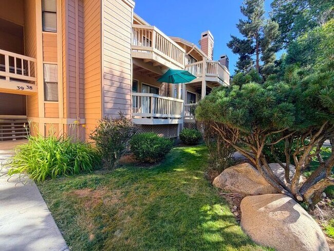 Building Photo - Reno Riverfront Condo - Single Story with Garage