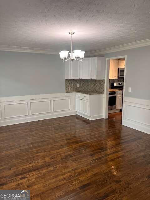 Building Photo - 871 Cedar Trce SW