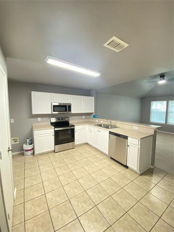 Building Photo - 6928 Clark Vista Dr