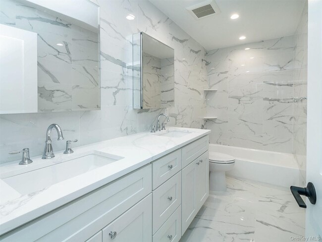 Building Photo - 35 Dunwood Rd