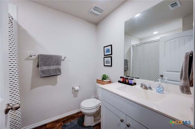 Building Photo - 849 Gerardia Ct