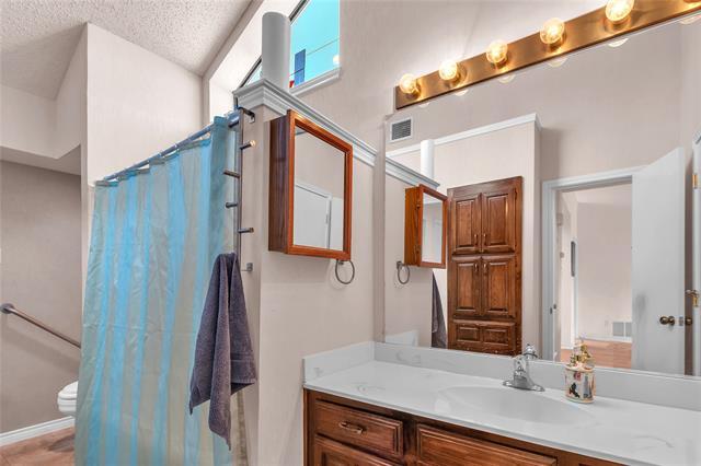 Building Photo - 2135 Rose Cliff Ln