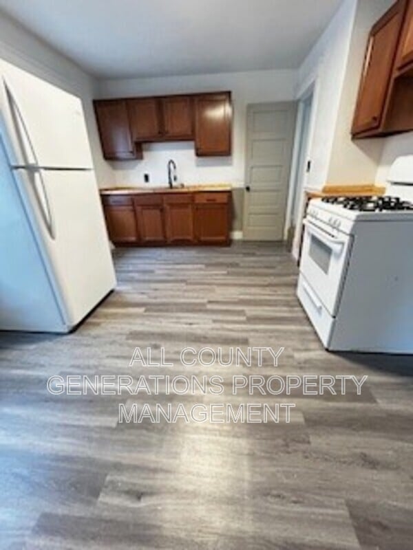 Building Photo - 9705 Orleans Ave