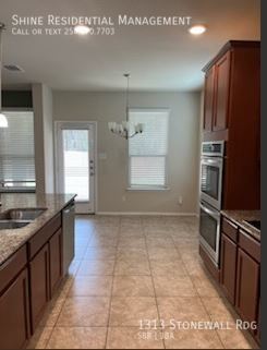 Building Photo - 1313 Stonewall Ridge